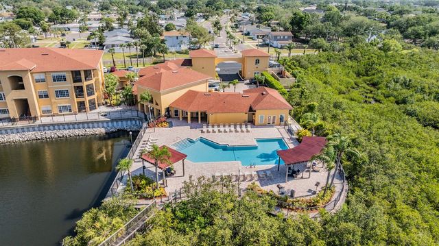 4307 BAYSIDE VILLAGE DRIVE 201, Tampa, FL 33615