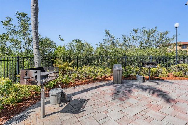 4307 BAYSIDE VILLAGE DRIVE 201, Tampa, FL 33615