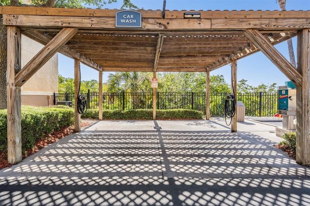 4307 BAYSIDE VILLAGE DRIVE 201, Tampa, FL 33615