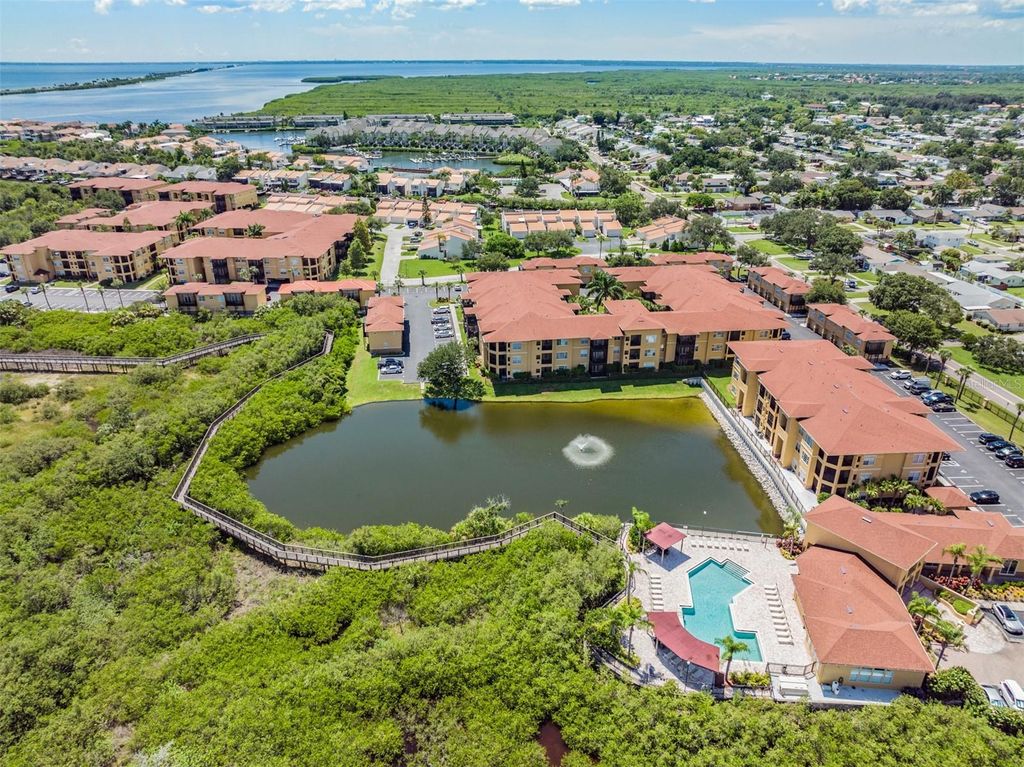 Image 21 of property listing at 4307 BAYSIDE VILLAGE DRIVE 201, Tampa, FL 33615