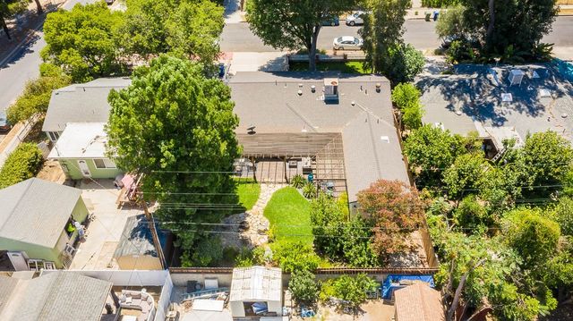 16907 Marlin Place, Lake Balboa, CA 91406