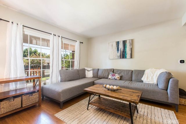 16907 Marlin Place, Lake Balboa, CA 91406