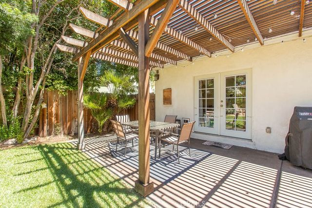 16907 Marlin Place, Lake Balboa, CA 91406