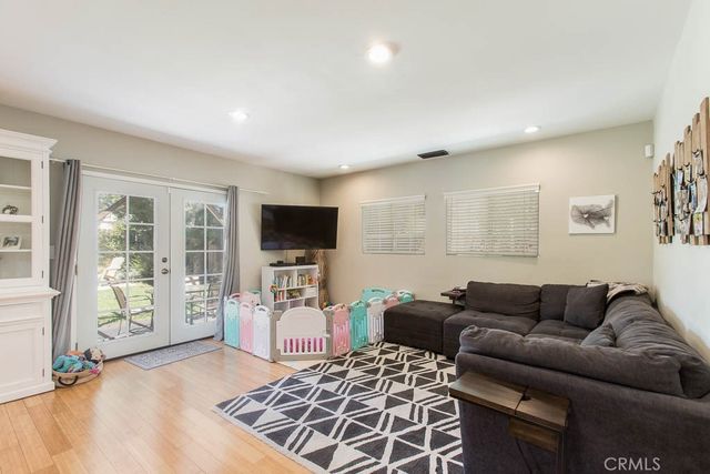 16907 Marlin Place, Lake Balboa, CA 91406
