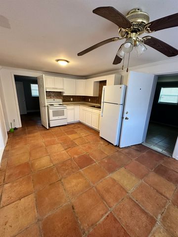 4024 N Monroe Street, Tallahassee, FL 32303