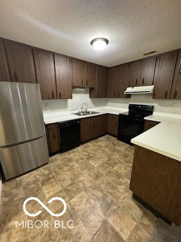 8001 Xenia Drive, Indianapolis, IN 46227