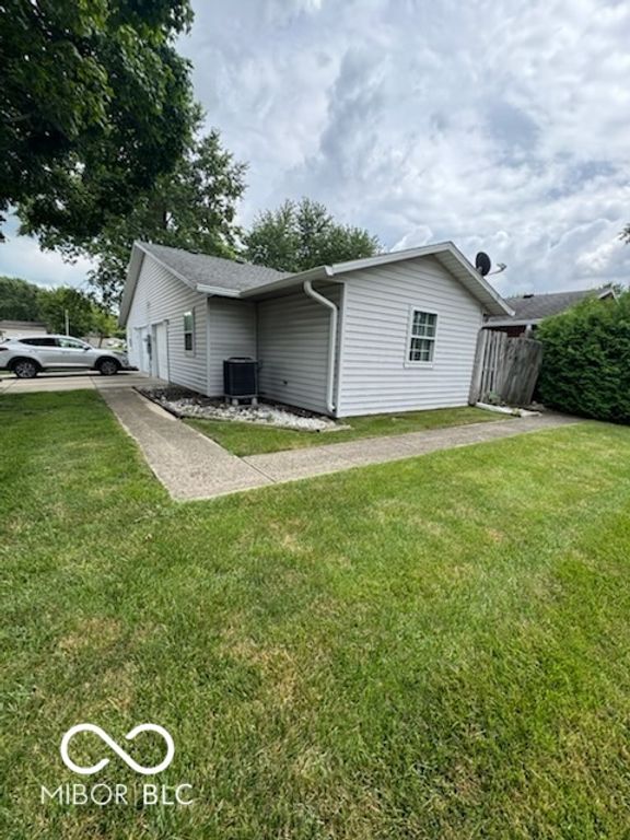 8001 Xenia Drive, Indianapolis, IN 46227