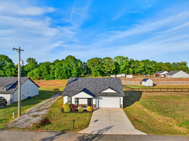 420 Cemetery Road, Cowpens, SC 29330