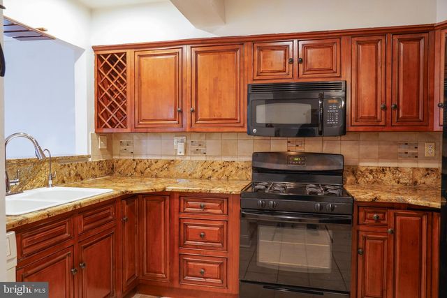 2420 HANNON ST, Hyattsville, MD 20783
