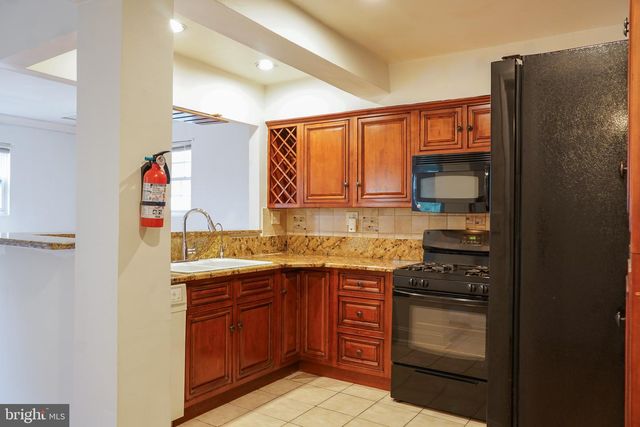 2420 HANNON ST, Hyattsville, MD 20783