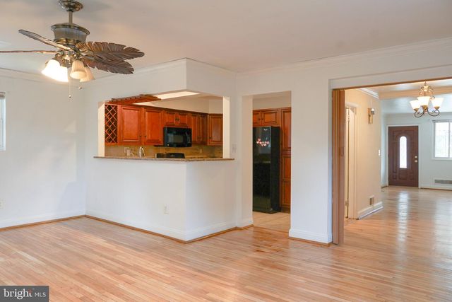 2420 HANNON ST, Hyattsville, MD 20783