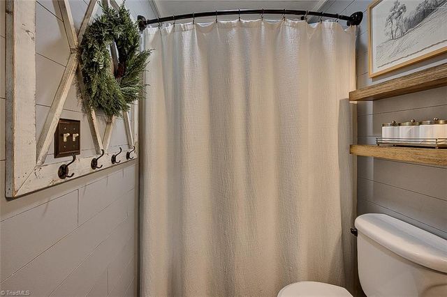 5218 Old Lexington Road, Asheboro, NC 27205