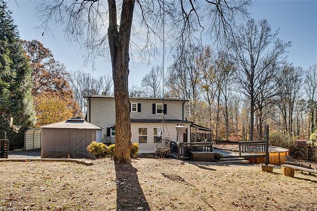 5218 Old Lexington Road, Asheboro, NC 27205
