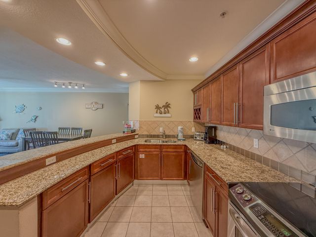 10 Harbor Boulevard W1021, Destin, FL 32541