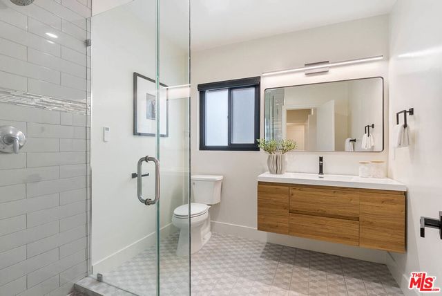 11346 Thurston Place, Los Angeles, CA 90049