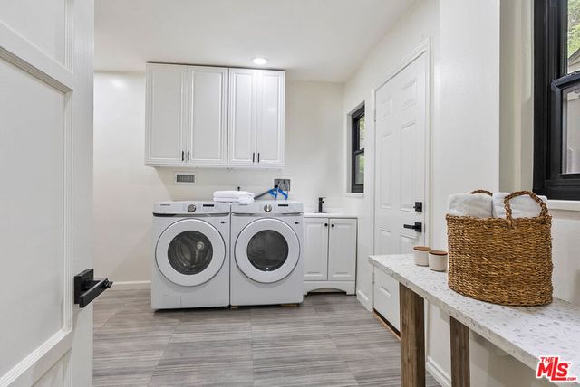 11346 Thurston Place, Los Angeles, CA 90049