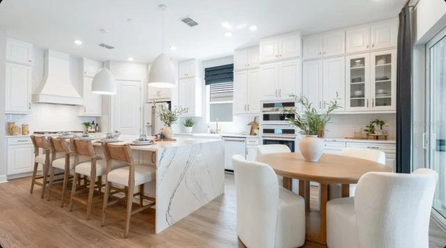 7701 BLUE MOON RUN, Sarasota, FL 34241