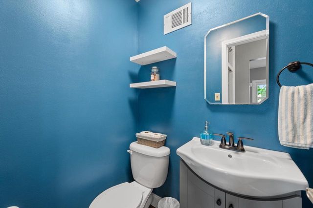 4366 S 72nd STREET, Milwaukee, WI 53220