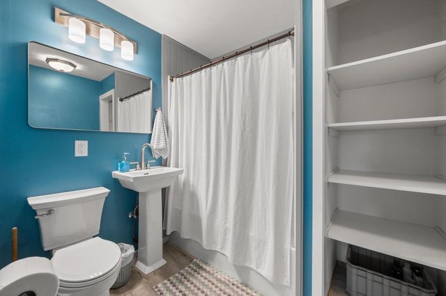 4366 S 72nd STREET, Milwaukee, WI 53220