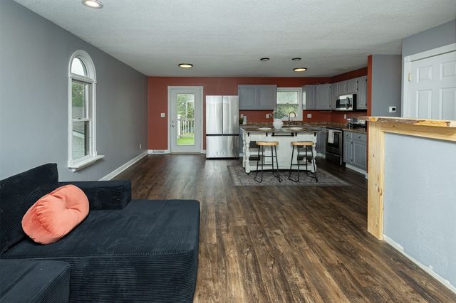 820 Dallas Street, De Soto, IA 50069