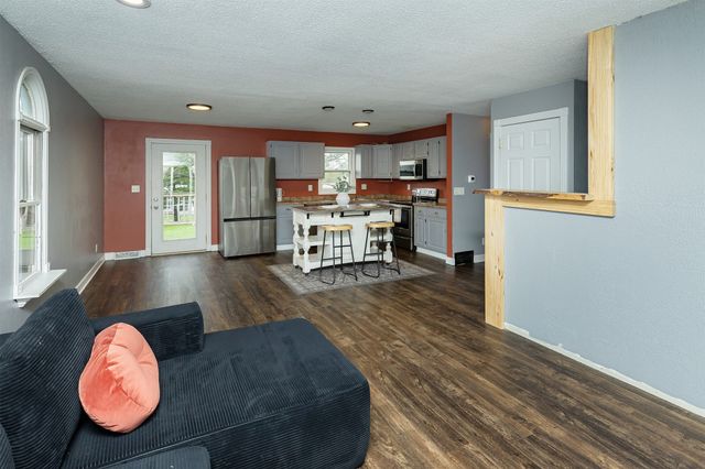 820 Dallas Street, De Soto, IA 50069