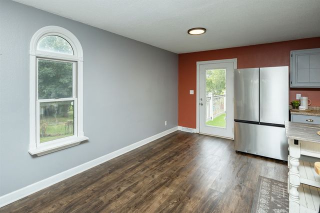 820 Dallas Street, De Soto, IA 50069