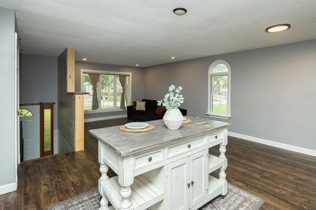 820 Dallas Street, De Soto, IA 50069