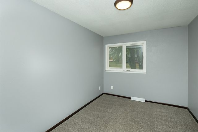 820 Dallas Street, De Soto, IA 50069