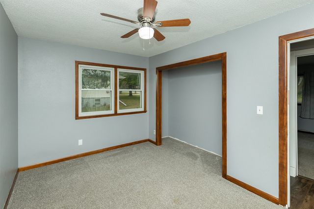 820 Dallas Street, De Soto, IA 50069