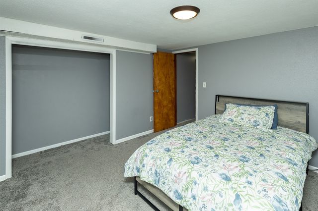 820 Dallas Street, De Soto, IA 50069