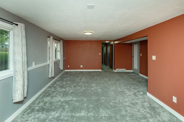 820 Dallas Street, De Soto, IA 50069