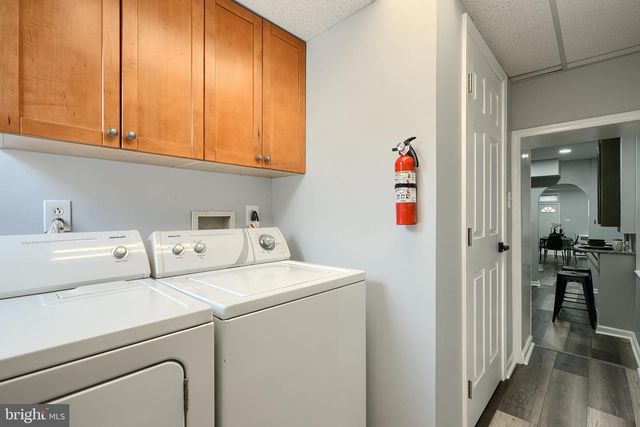 212 E BARNEY ST, Baltimore, MD 21230