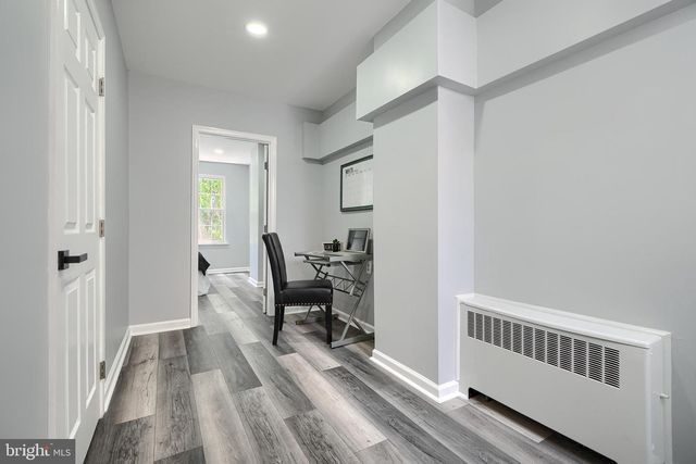 212 E BARNEY ST, Baltimore, MD 21230