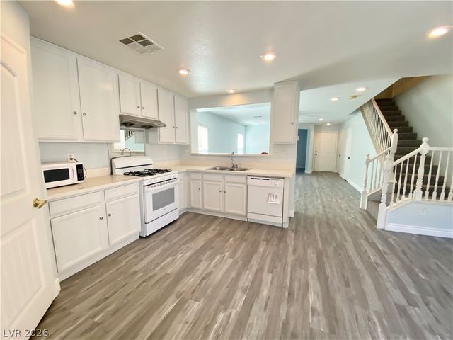 3340 Century Plant Street, Las Vegas, NV 89117