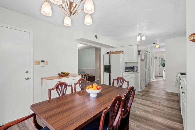 1576 LAKEWOOD DR, Columbia, MO 65202