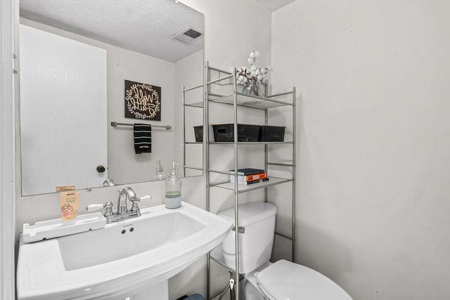1576 LAKEWOOD DR, Columbia, MO 65202