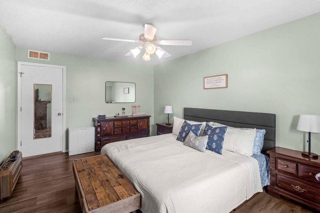 1576 LAKEWOOD DR, Columbia, MO 65202