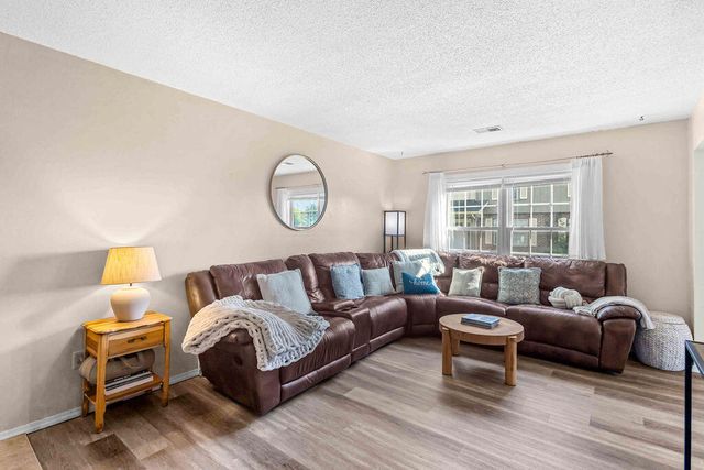 1576 LAKEWOOD DR, Columbia, MO 65202