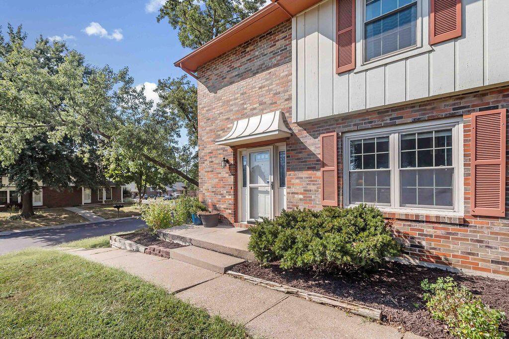 1576 LAKEWOOD DR, Columbia, MO 65202