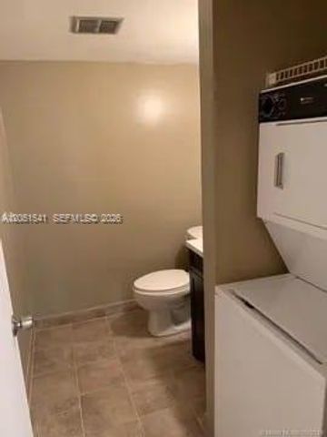 4168 Inverrary Drive 305, Lauderhill, FL 33319