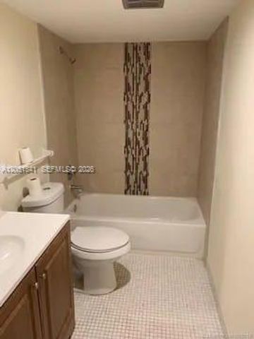 4168 Inverrary Drive 305, Lauderhill, FL 33319