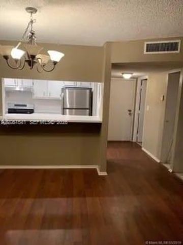 4168 Inverrary Drive 305, Lauderhill, FL 33319