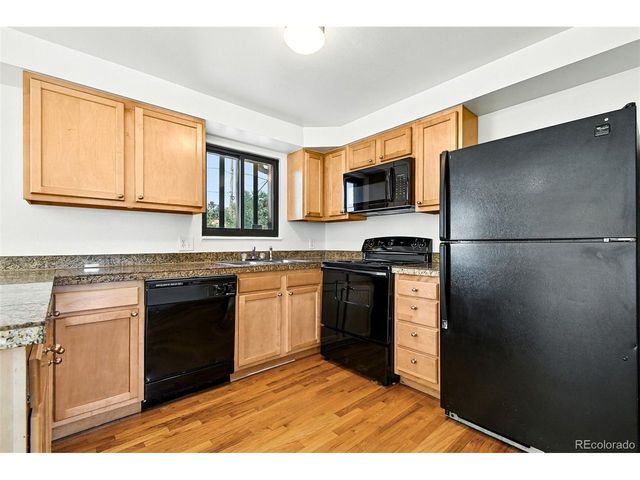 3207 Carson St, Aurora, CO 80011