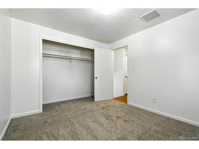 3207 Carson St, Aurora, CO 80011