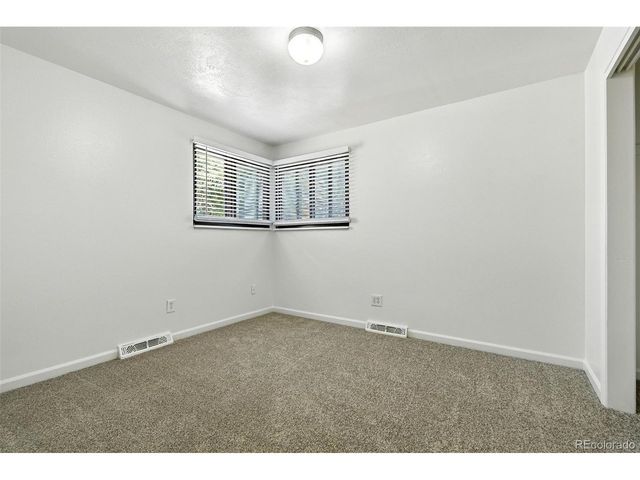 3207 Carson St, Aurora, CO 80011