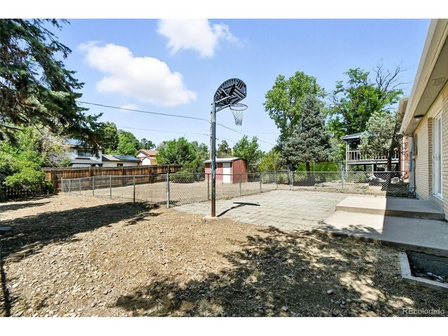 3207 Carson St, Aurora, CO 80011
