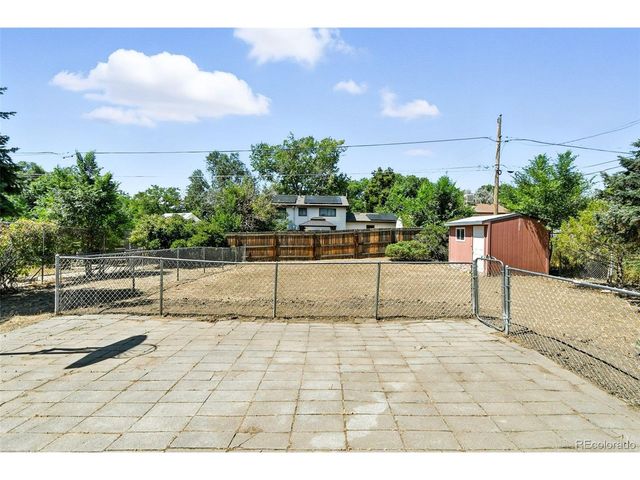 3207 Carson St, Aurora, CO 80011