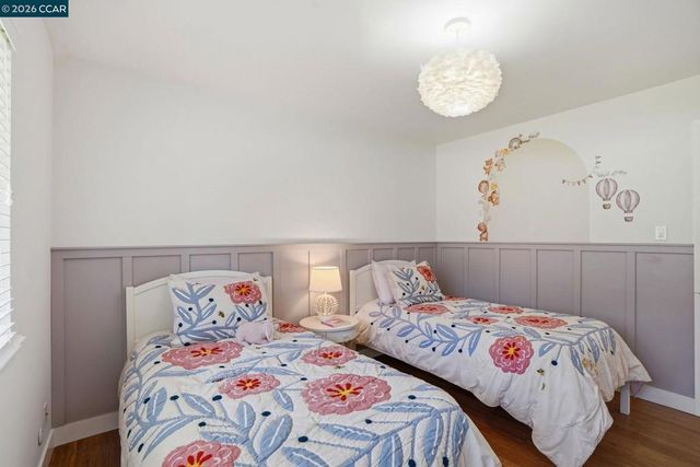 260 Corliss Dr, Moraga, CA 94556