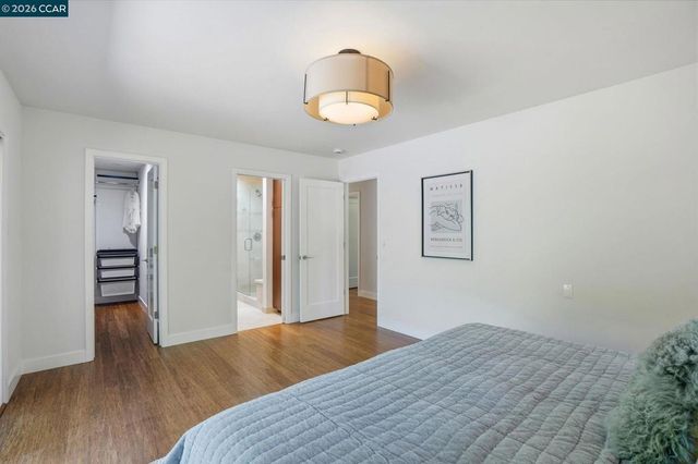 260 Corliss Dr, Moraga, CA 94556