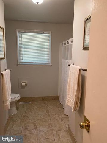 327 W VIRGINIA RD, Browns Mills, NJ 08015